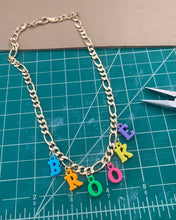 Load image into Gallery viewer, NOMI NAME NECKLACE
